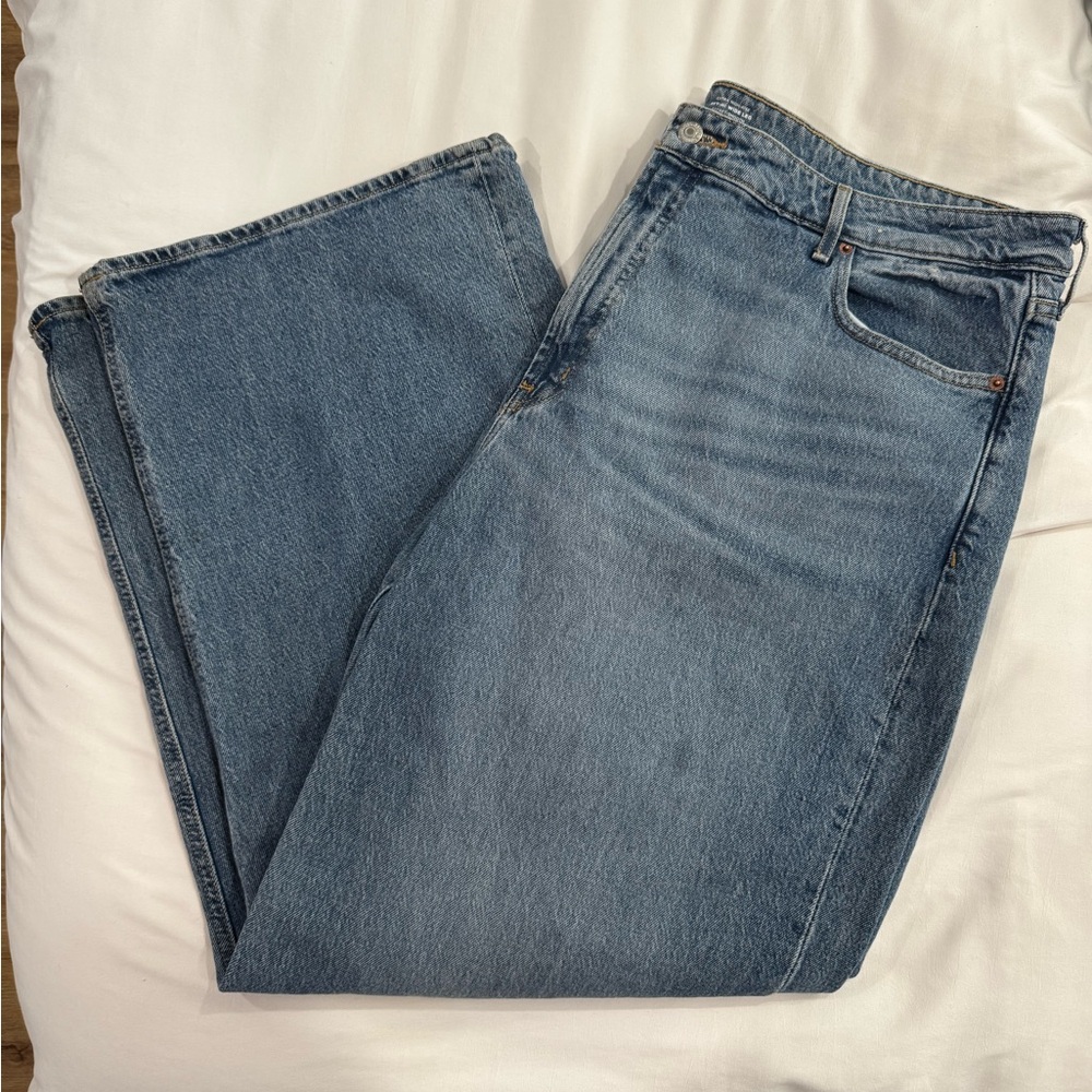 Old Navy High-Rise Straight/wide Leg Jeans - Medium Blue